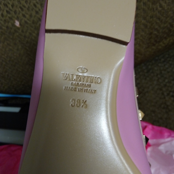 Valentino Garavani Pink Rockstud Flats - Picture 2 of 5